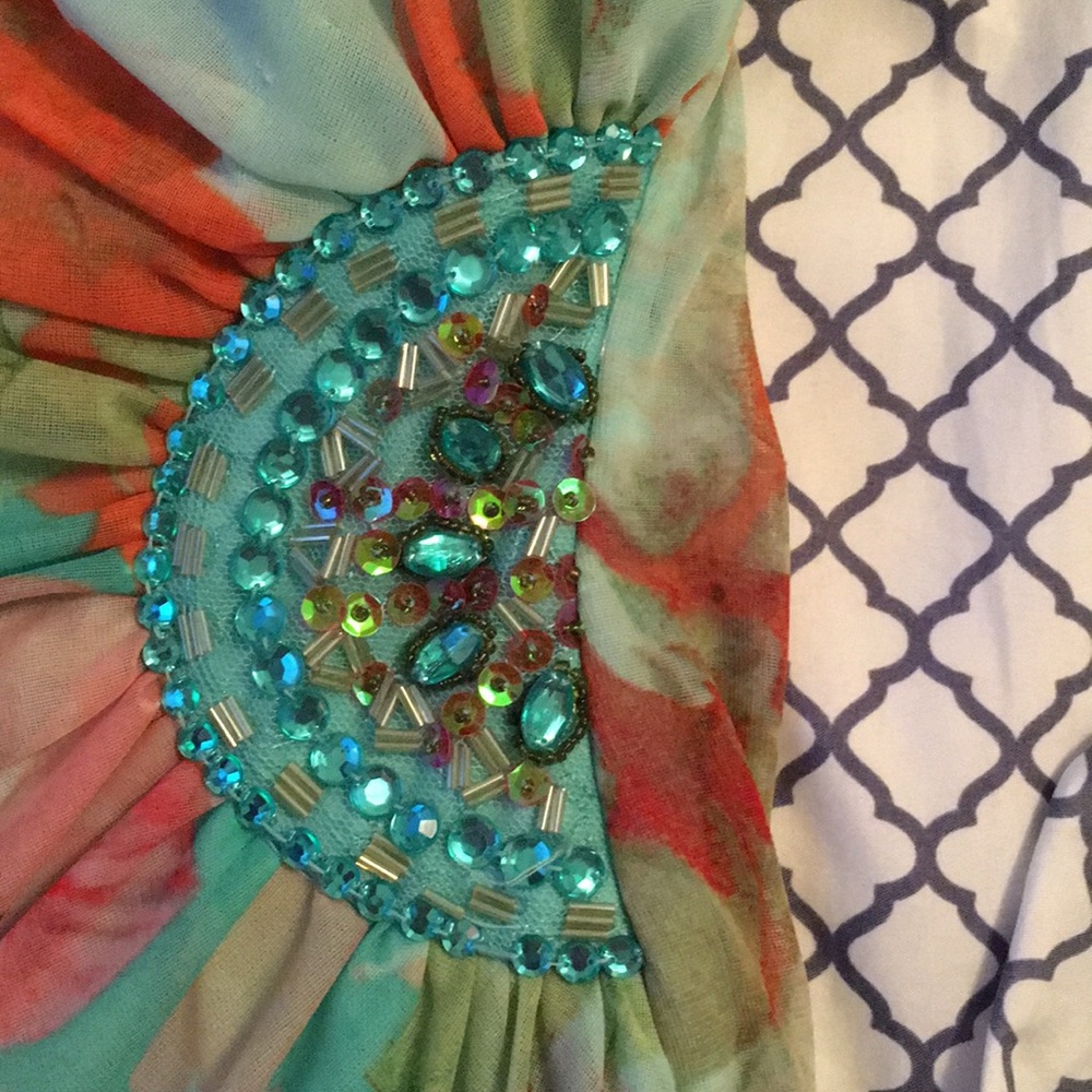 Dress - Picture 5 of 6